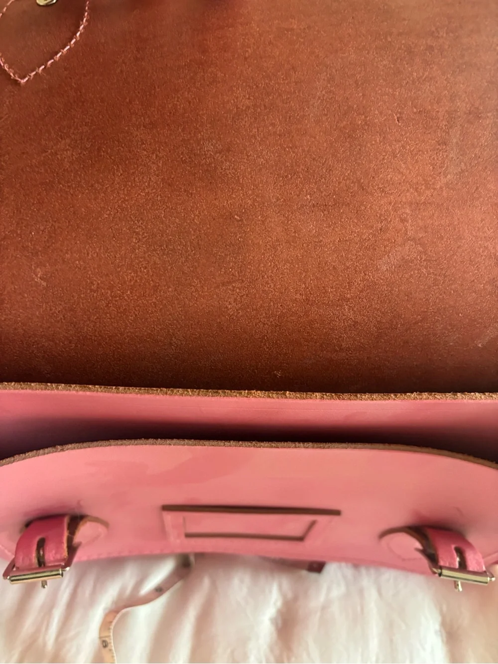 Women's CAMBRIDGE SATCHEL Pink Leather Satchel Crossbody Bag. Interior CLEAN!